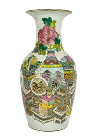 Chinese Republic Period Famille Rose Vase