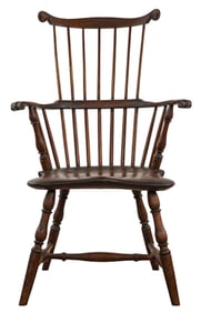 18th c Knuckle Arm Windsor Chair