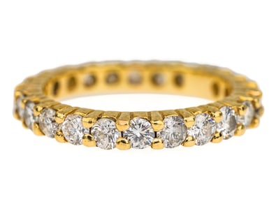Full 1.9 CT Diamond Band