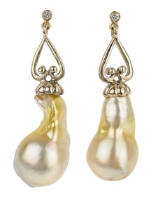 Hawaii Pearl & Diamond Earrings