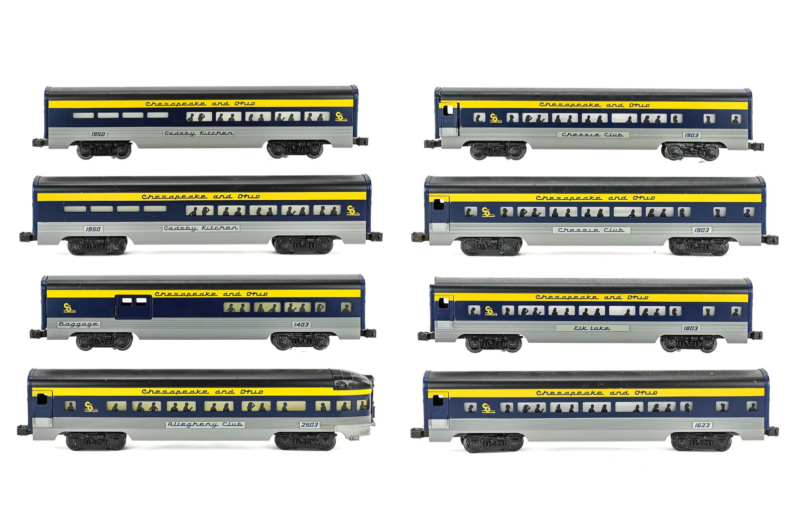 Lionel Chesapeake and Ohio 9 Piece Passenger Car Set: Lionel Chesapeake and Ohio 15" Aluminum 9 Piece Passenger Car Set- 6-19145, 19146, 19147, (2) 19148, (2)19149, 19150, near mint with original boxes, box length 17 1/2"