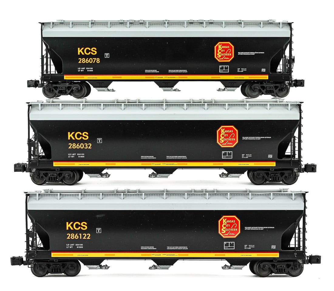 KATO A.C.T 70 TON COVERED HOPPER 3