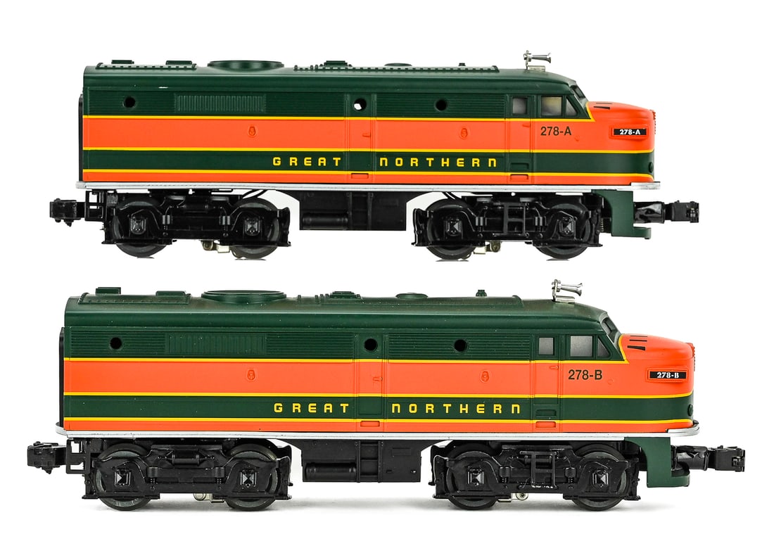 Lionel 6-84416 GN Locomotive and FA AA Set (1 of 5)