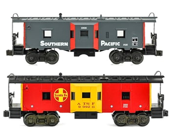 Lionel Bay Window Caboose Set - 2 Cars