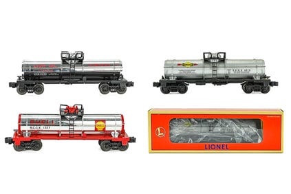4 Lionel Tank Cars: Sunoco, Shell, and Lion Oil