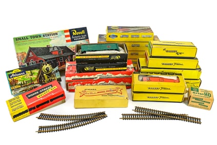 HO Scale Train Lot