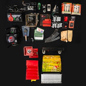 Large Lionel Track and Accessories Lot