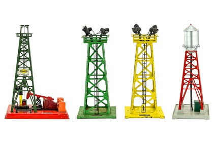 Vintage Lionel Water Tower, Oil Derrick w/ Floodlights