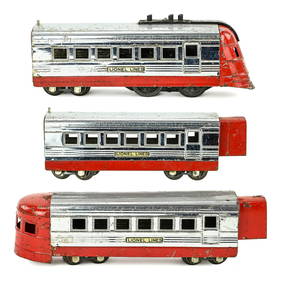 Lionel Prewar 1700E Jr. Chrome and Red Train Set (1 of 3)