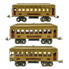 Lionel Prewar NYC 610, 610, 612 Passenger Cars (1 of 3)