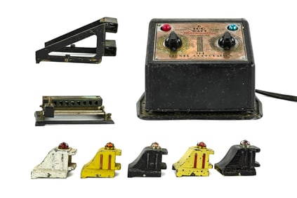 Lionel Type R Transformer and Assorted Accessories