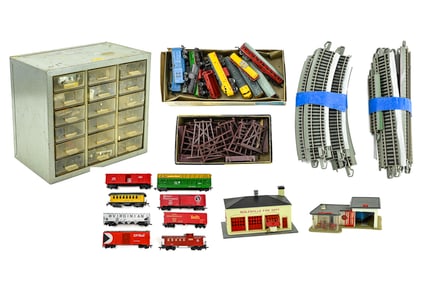 HO & N Gauge Train Collection with Accessories