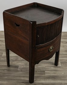 19th c Regency Mahogany serving table or washstand