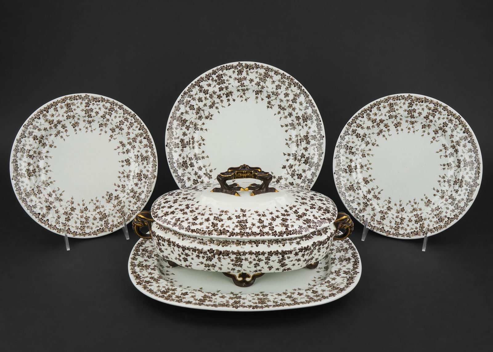 62 pcs. Royal Worcester Brown Ivy Dinnerware (1 of 8)