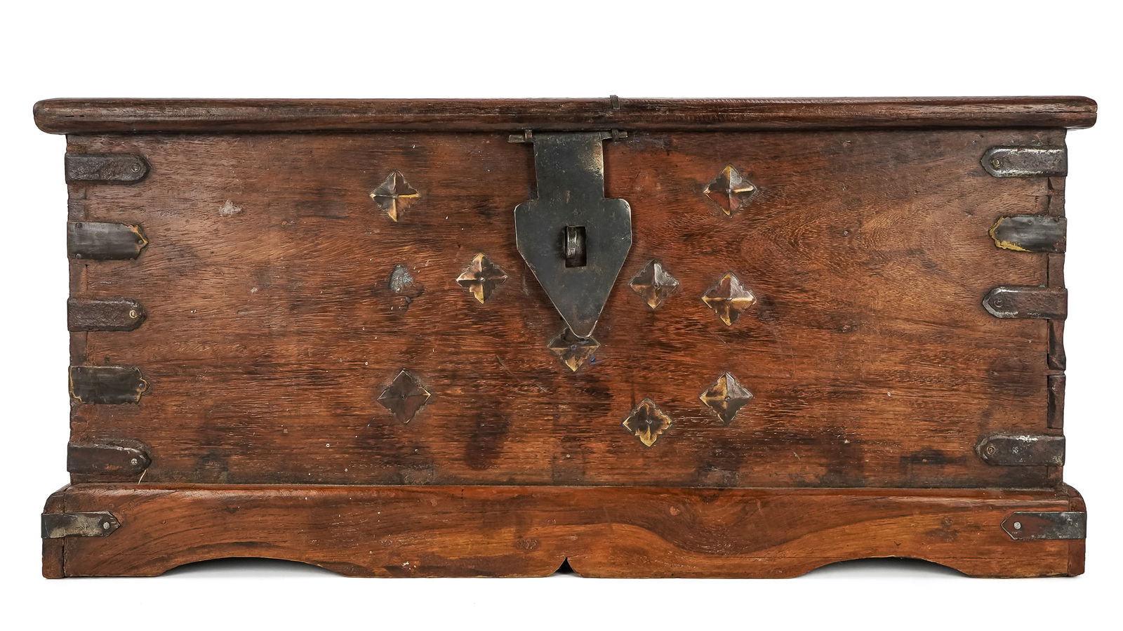 18th c Walnut Blanket Box (1 of 9)