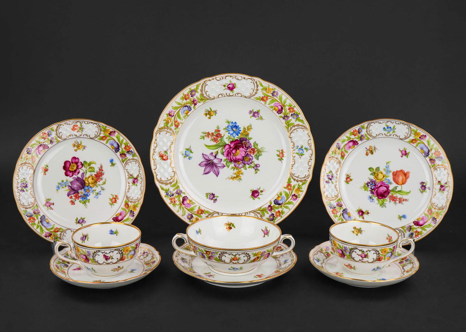 Schumann Empress Dresden Porcelain Dinnerware: Schumann Empress Dresden Porcelain Dinnerware