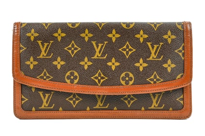 Louis Vuitton Monogram Clutch
