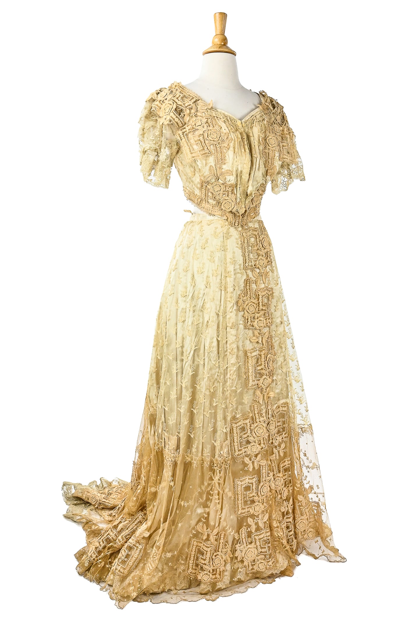 Victorian Lace Outfit (1 of 4)