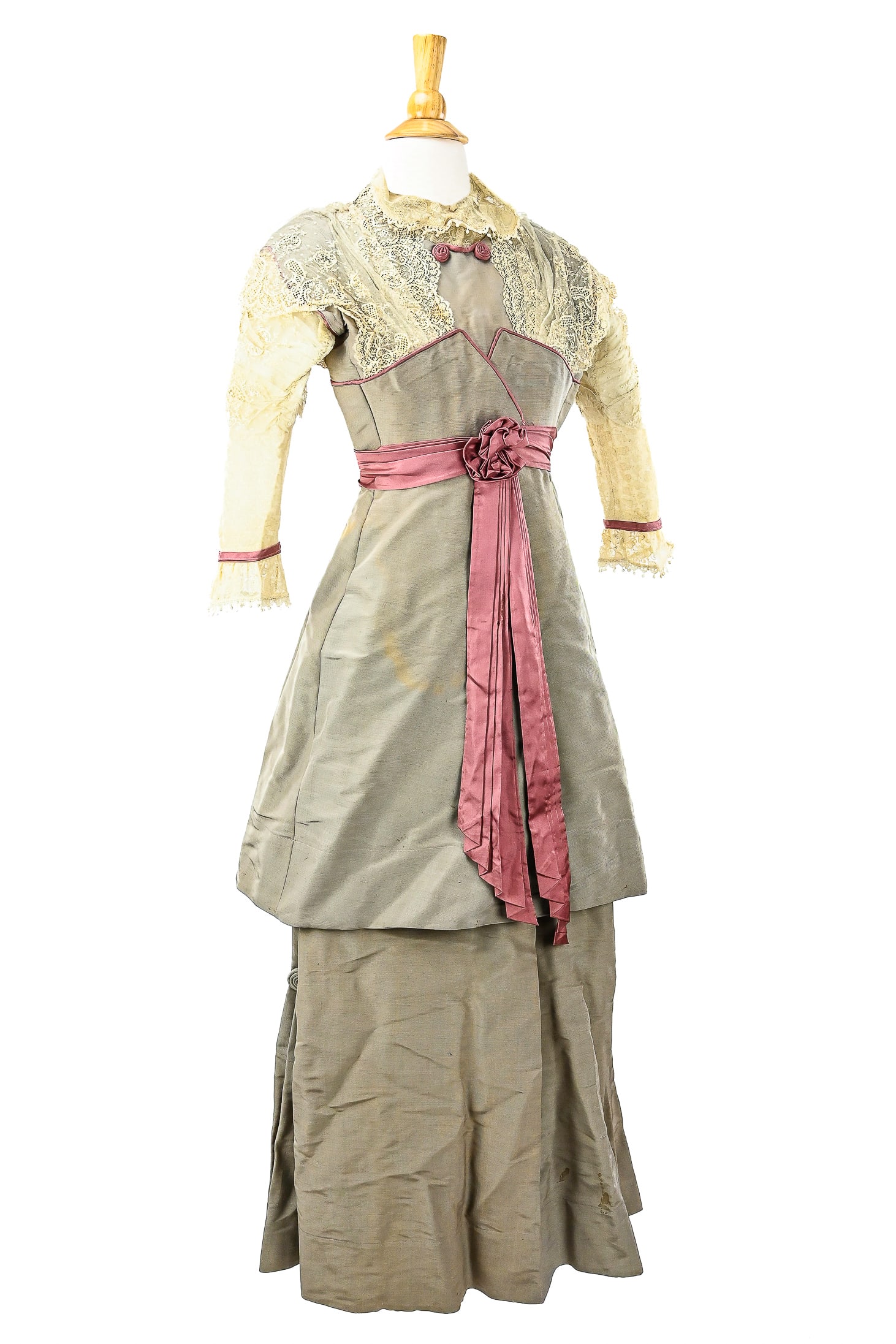 Victorian Late 19th c Lace & Ribbon Dress (1 of 5)