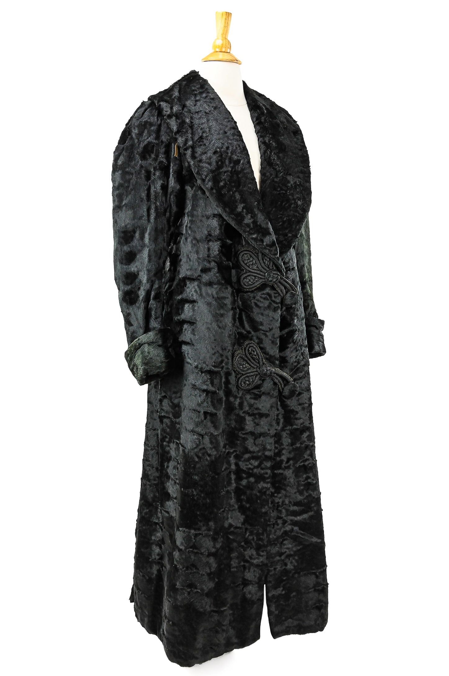 Victor Tailoring Co. Black Fur Jacket (1 of 3)