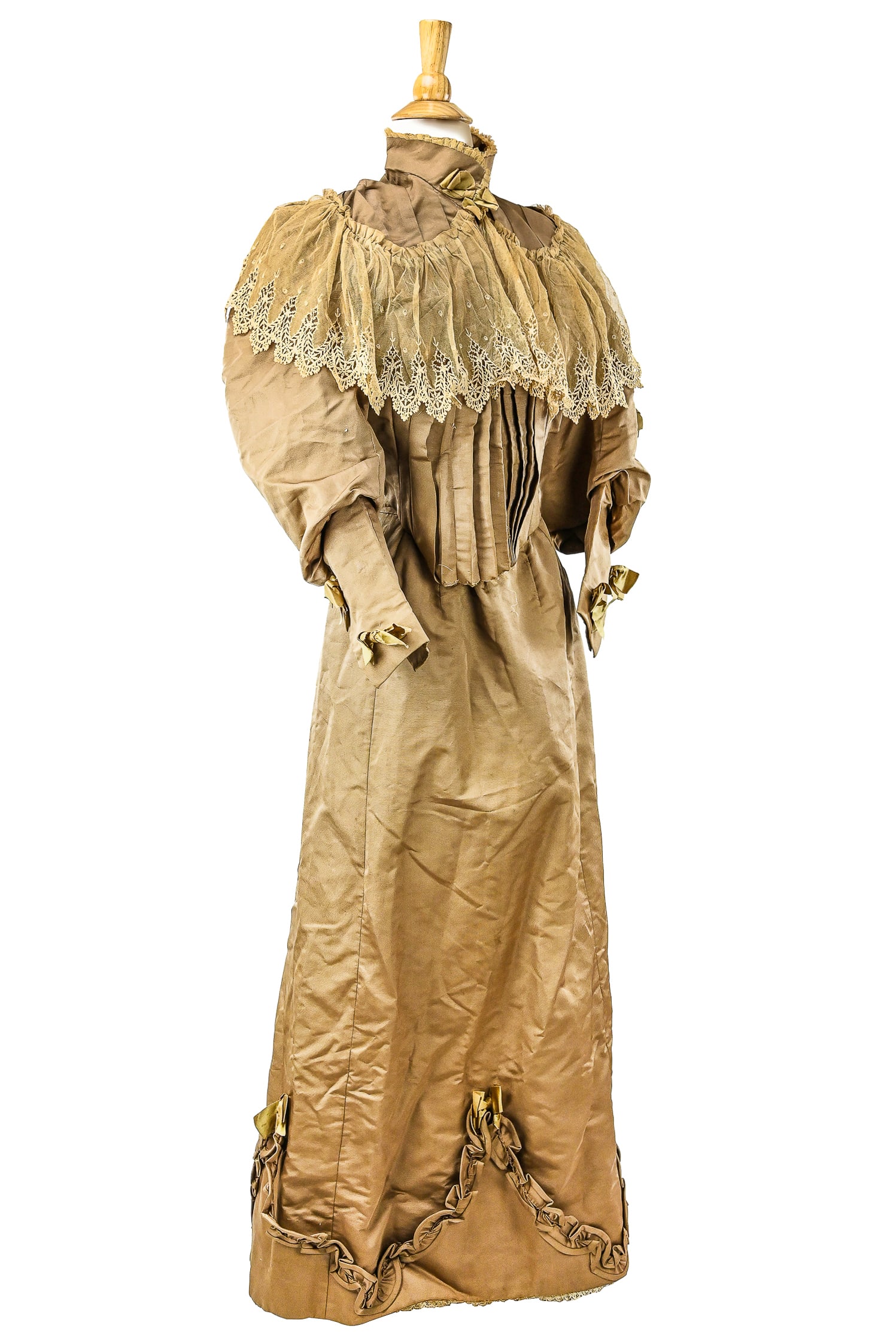 Victorian Tan Lace Outfit (1 of 4)