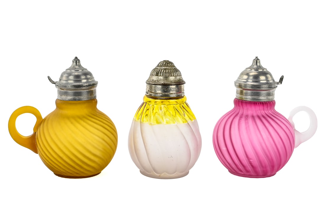 3 Hobbs Twisted/Swirl Ribbed Syrup Pitchers (1 of 9)