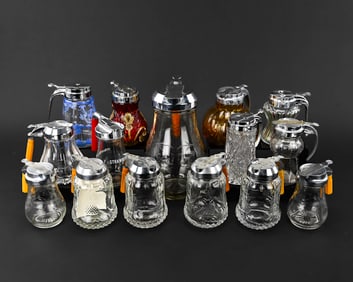 15 Syrup Pitchers w/ Push-Top Lids
