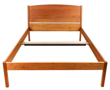 Pompanoosuc Mills Vermont Cherry Queen Sized bed.: Pompanoosuc Mills Vermont Cherry Queen size bed 43.5 x 65" rails 80" long nearly new condition.