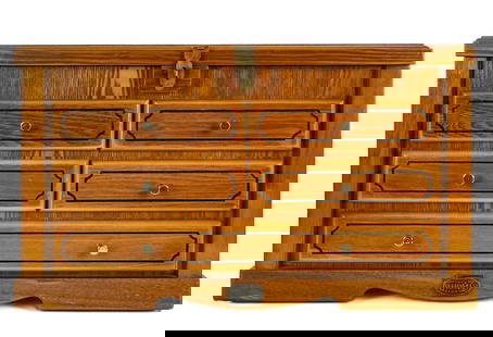 Museum Thomas Machinist Chest: Modern Museum Thomas machinist chest. Lift top, 2 over 2 drawers.
