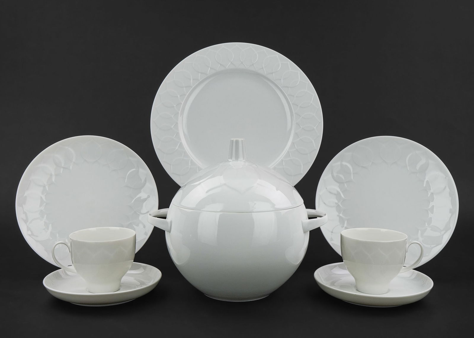 57 pcs. Rosenthal Lotus Studio Linie Dinnerware (1 of 6)