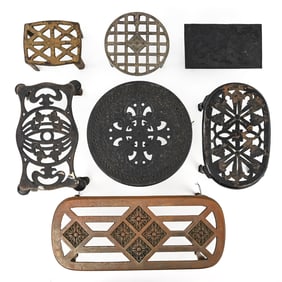 Table Stand Trivets (Approx. 14 pcs)
