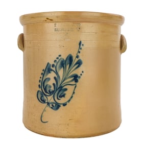 E Norton & Co Bennington, VT Stoneware Crock