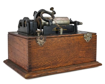 Edison Suitcase Type Cylinder Phonograph