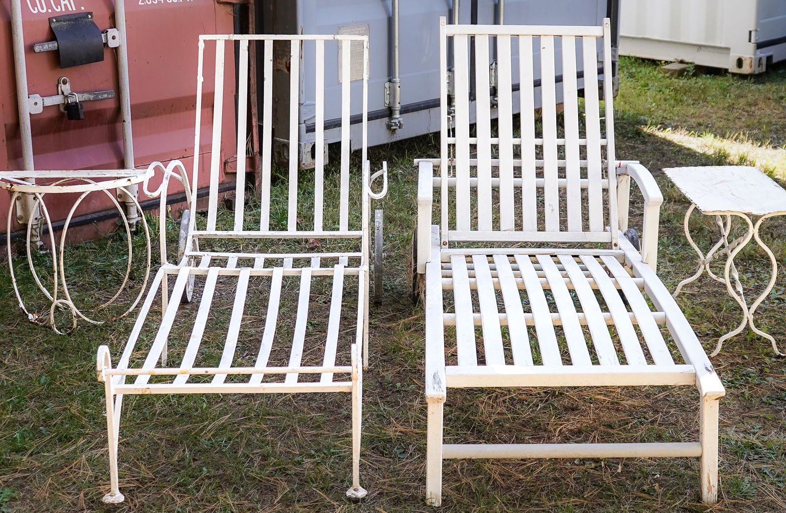 4 Pieces 1950's Patio Furniture (1 of 3)