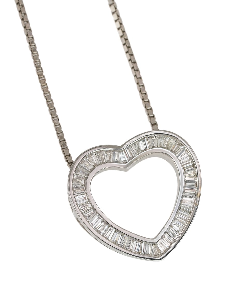 2 CT Heart Diamond Pendant (1 of 5)