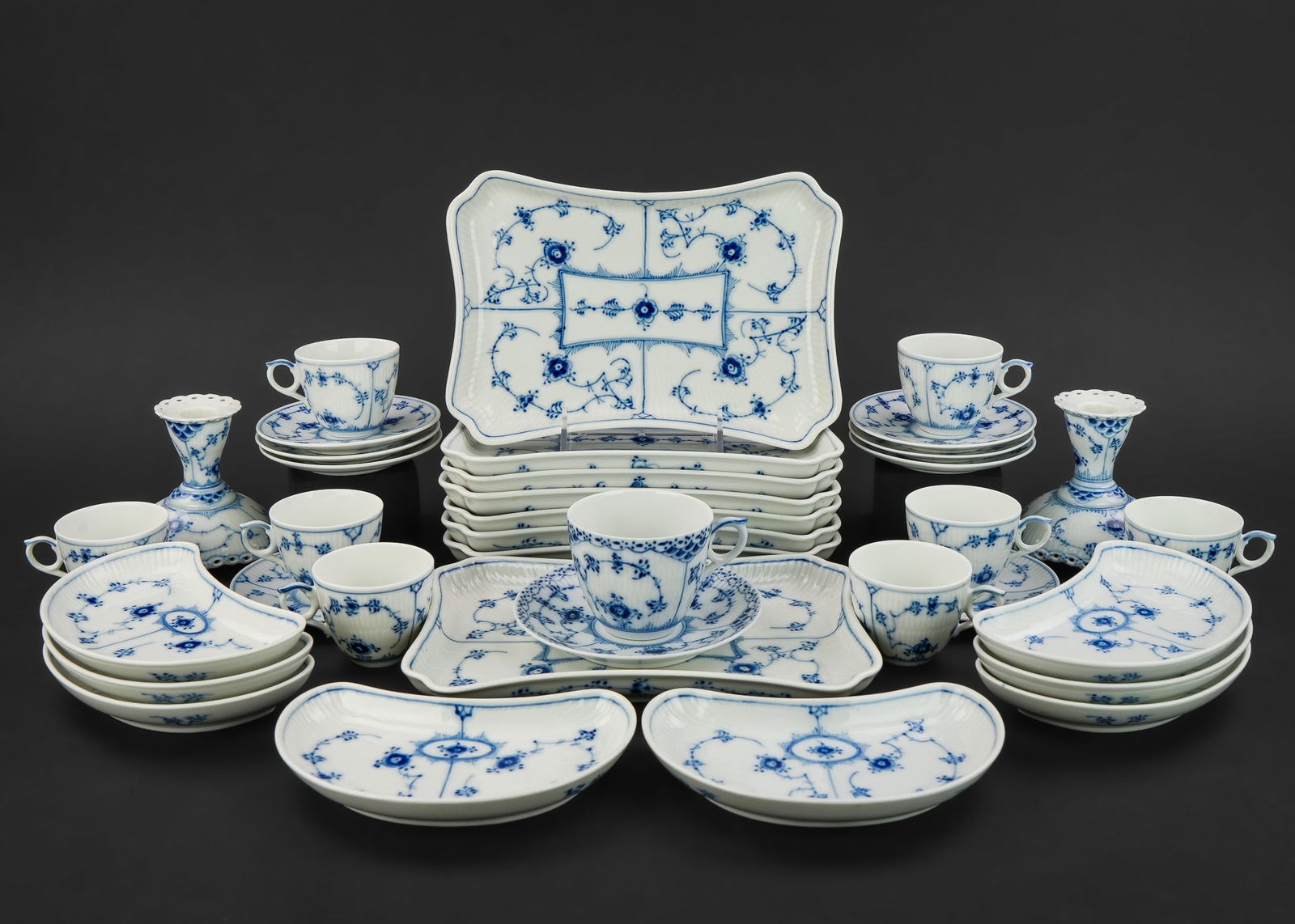 36 pcs. Royal Copenhagen Blue Flute Porcelain (1 of 8)