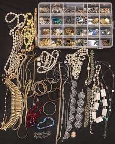 Costume & Vintage Jewelry