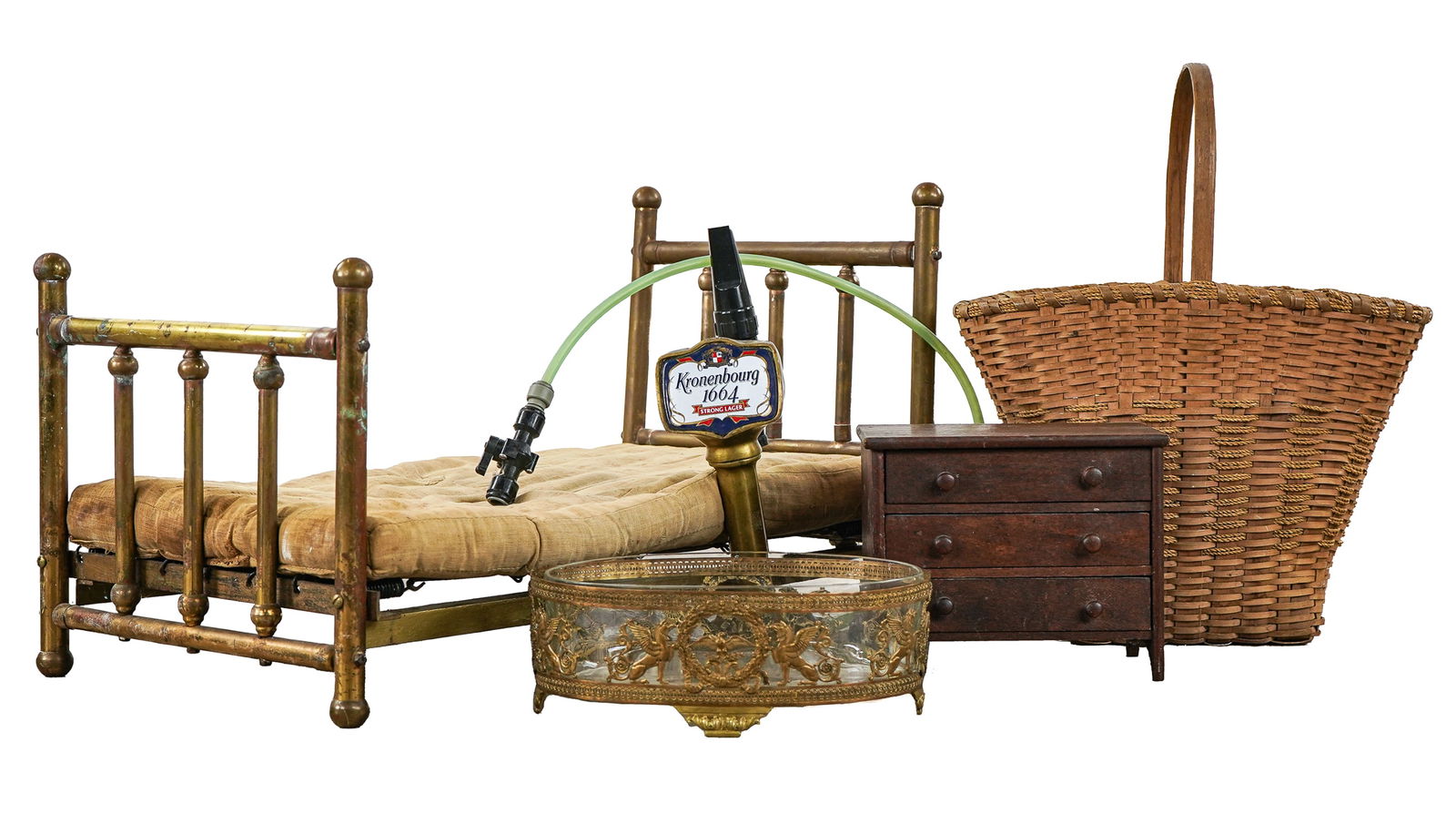 Estate Lot incl. Doll Bed and Chest, Basket, Tap (1 of 5)