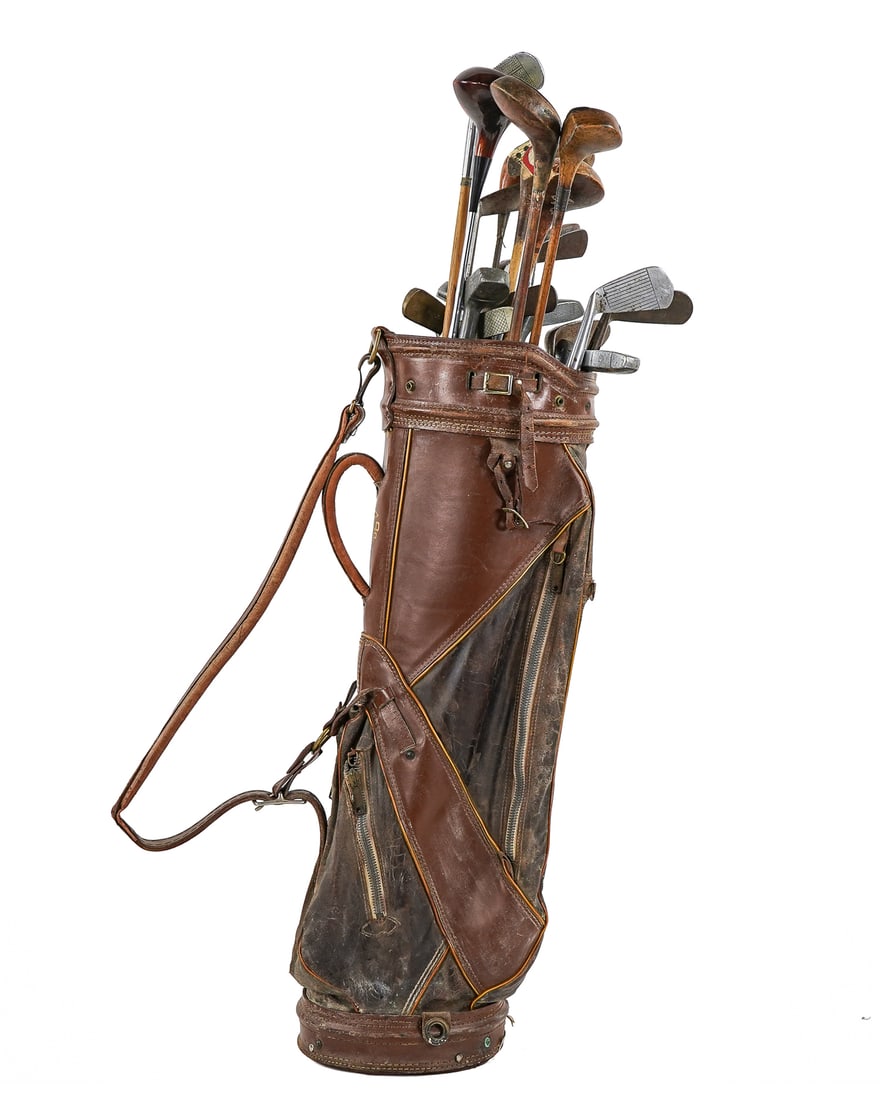 Group of wood shafted golf clubs (1 of 4)