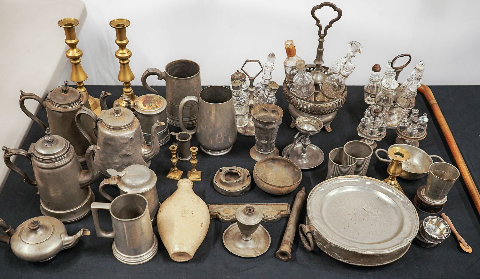 18th & 19th c Pewter & Accessories (1 of 4)