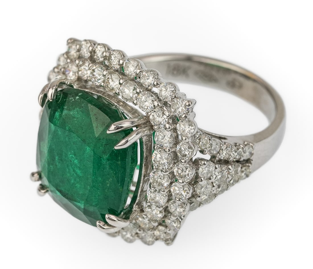 Fine 7.8 CT Emerald & Diamond Ring - 3