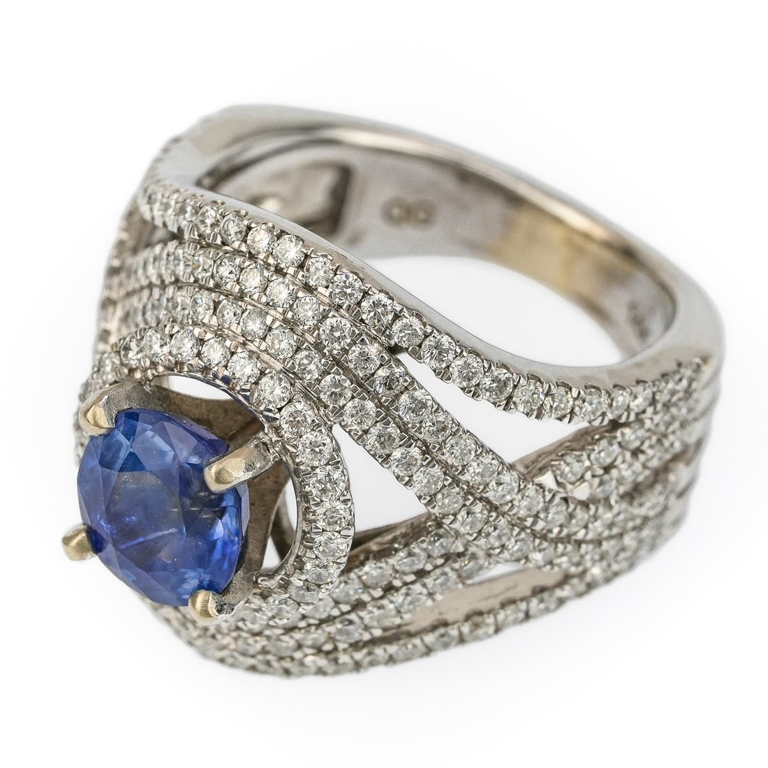 2 CT Sapphire & Diamond Ring - 3