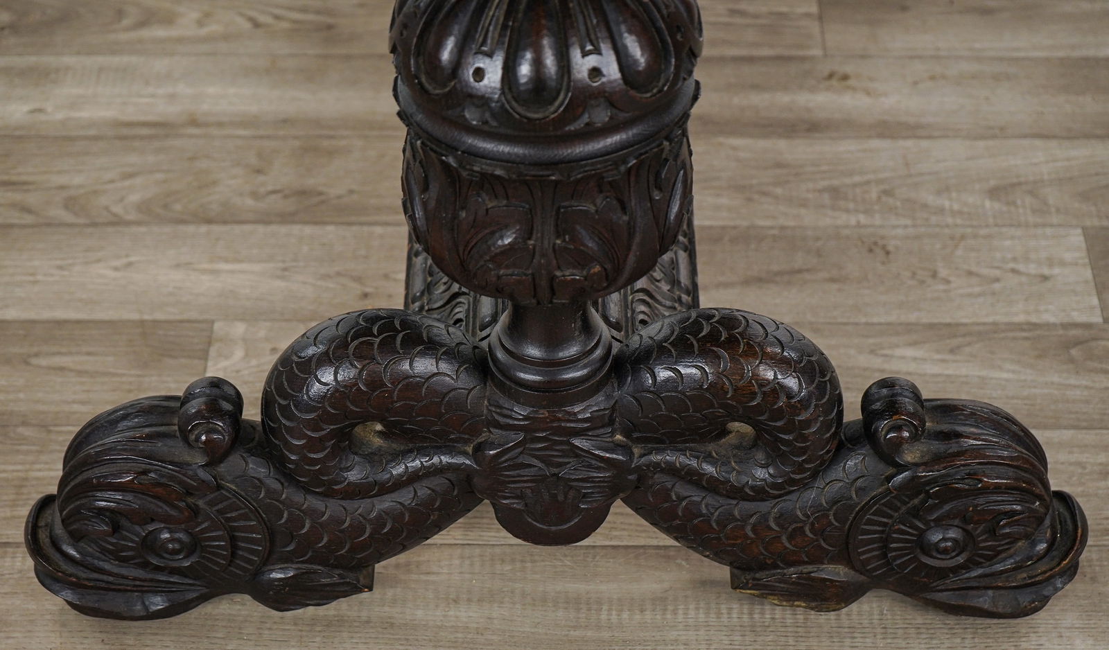 Circa 1910 Gothic Revival parlor table - 8