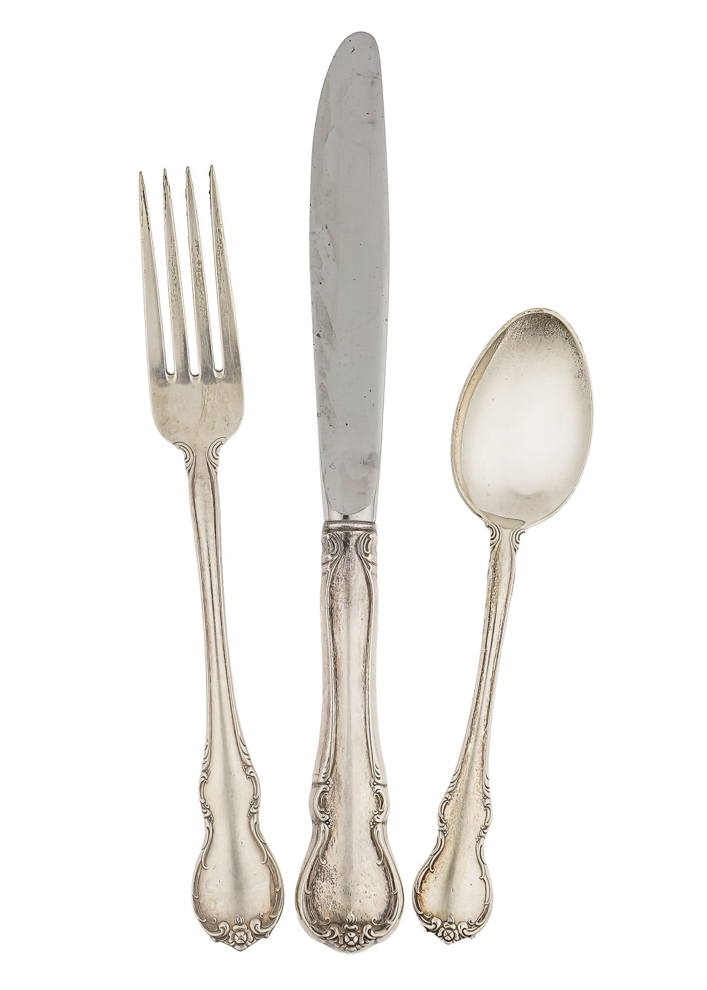 Towle "French Provincial" Sterling Flatware: 39 pcs. Towle "French Provincial" pattern sterling silver flatware including 10 dinner forks, 19 teaspoons, and 10 dinner knives with stainless steel blades. No monogram, overall good condition. 34.2