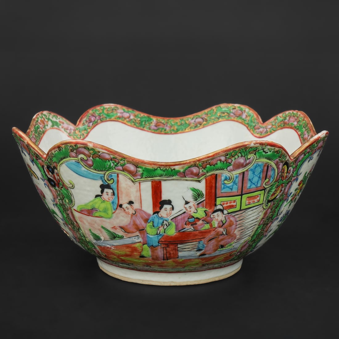 19th c. Rose Medallion Porcelain Quatrefoil Bowl: Early 19th c. Chinese Rose Medallion export porcelain quatrefoil bowl having cut corner shaped rim, interior butterfly decoration, orange peel textured glaze. Some wear to gilding, overall good condit