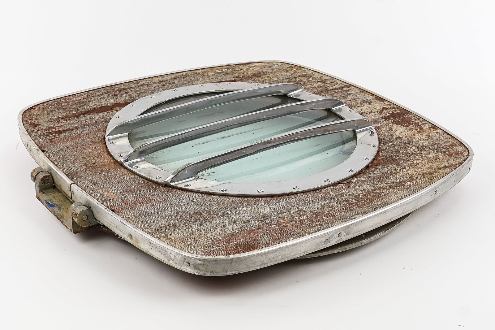 Porthole Window, Bronze Rudder - 3