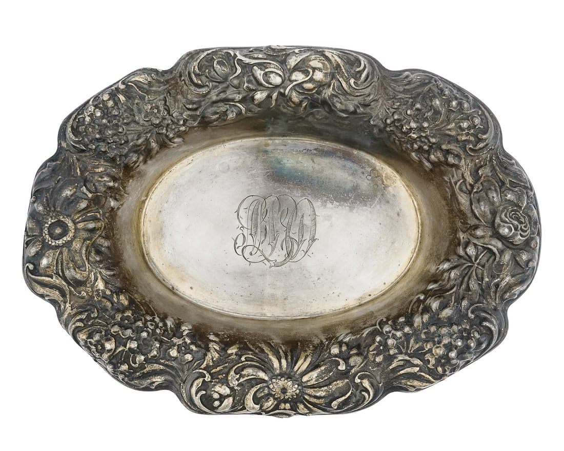 Victorian Sterling Silver Floral Repousse Bowl: Gorham Edwardian era sterling silver oval serving bowl with floral repousse decorated edge, ornate cursive script monogram cipher 6.5" x 9" 5.6 ozt.