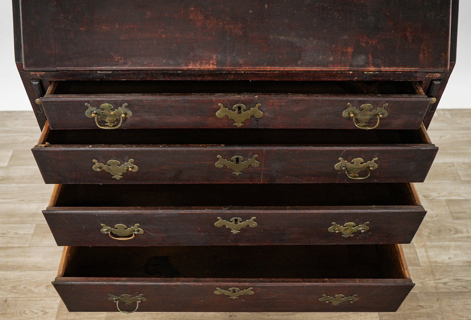 18th c Chippendale Desk - 4