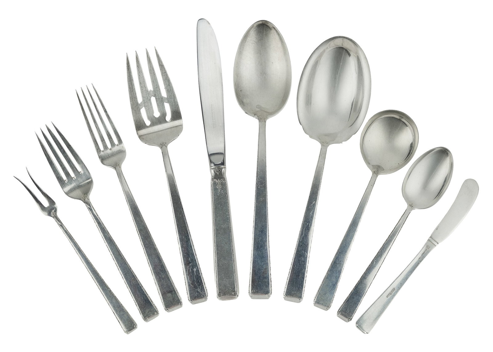 55 pcs. Towle Old Lace Sterling Flatware: 55 pcs. Towle "Old Lace" pattern sterling flatware including 9 dinner forks, 8 dessert forks, 12 teaspoons, 8 butter spreaders, 5 soup spoons, 8 dinner knives with stainless steel blades, 2 lg. table
