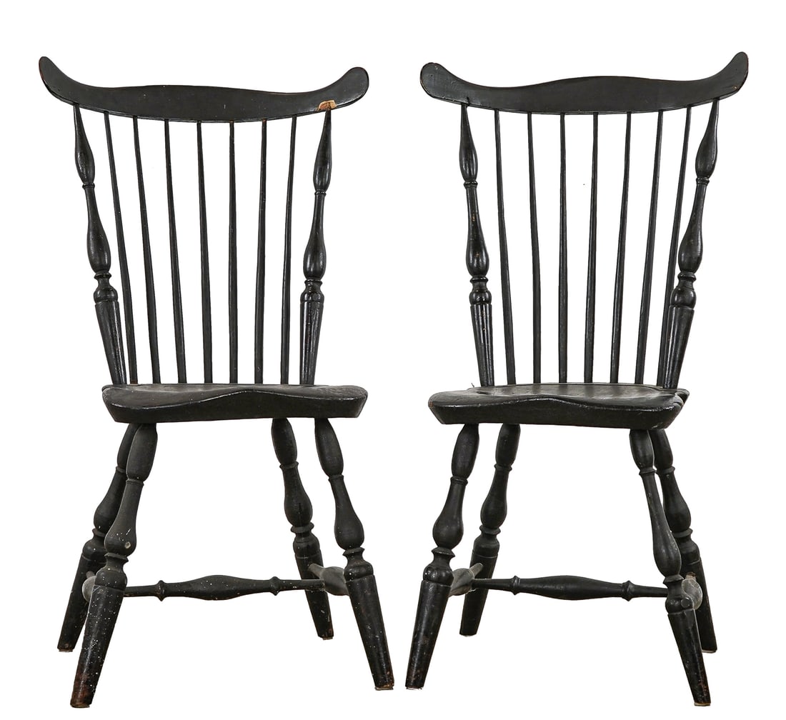 Pair of 18th c New England Fanback Windsor Chairs (1 of 5)
